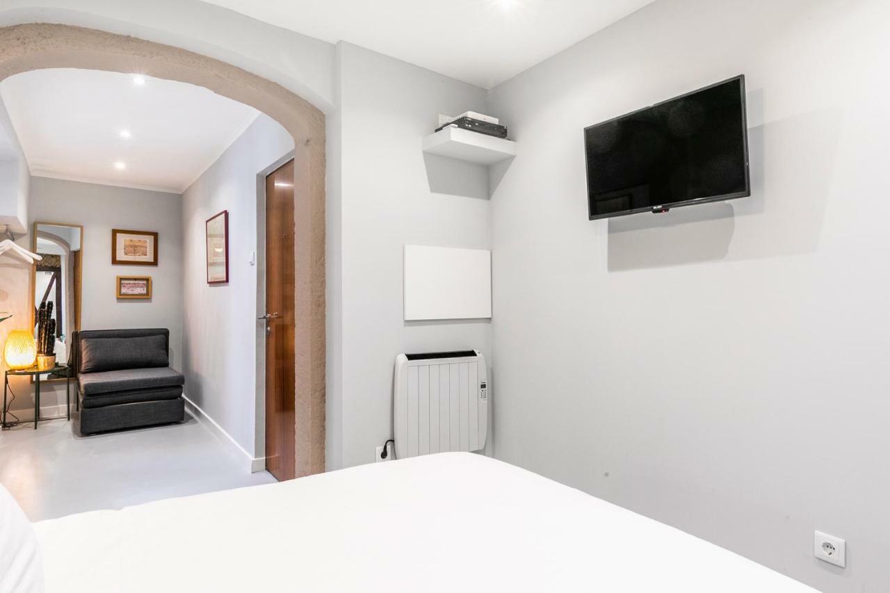 Brand New And Perfect Location: Historic Center Apartment Lisbon Bagian luar foto